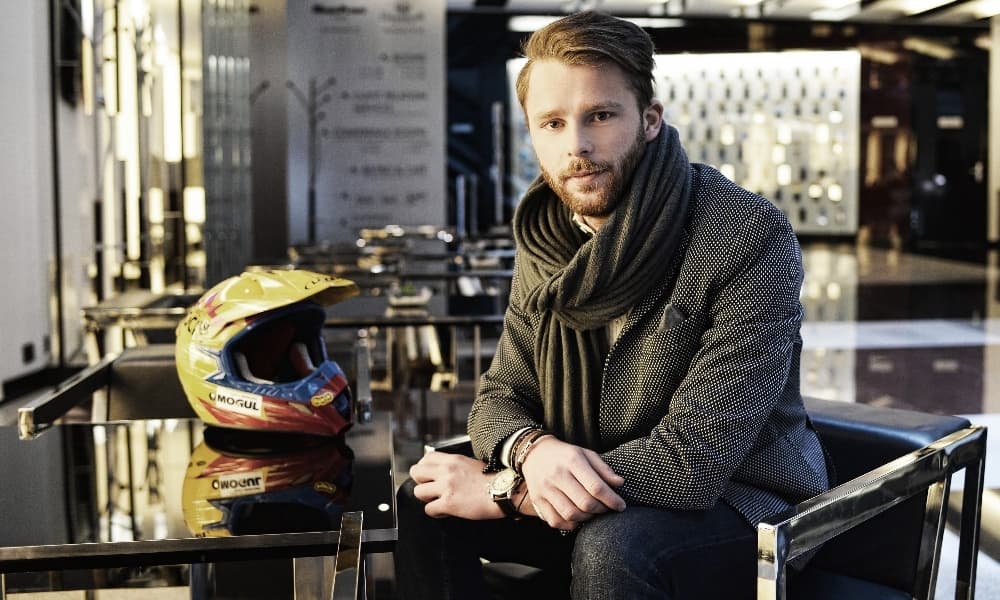 Ervín Krajčovič závodník a manažer PR a reklamy BMW-moto