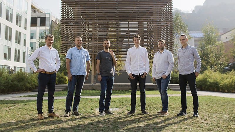 Miton C investuje do dvou sesterských krypto společností: burzy Coinmate a platební brány Confirmo
