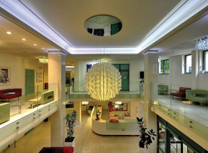 Jan Neveselý - ředitel hotelu St. Joseph Royal Regent