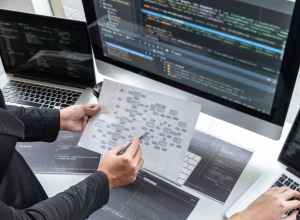 Hackathon HackFlow zve vývojářské hvězdy do Prahy, pomůžou s daty České spořitelny