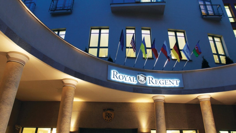 Karlovarský hotel St. Joseph Royal Regent rozšiřuje své služby i zázemí
